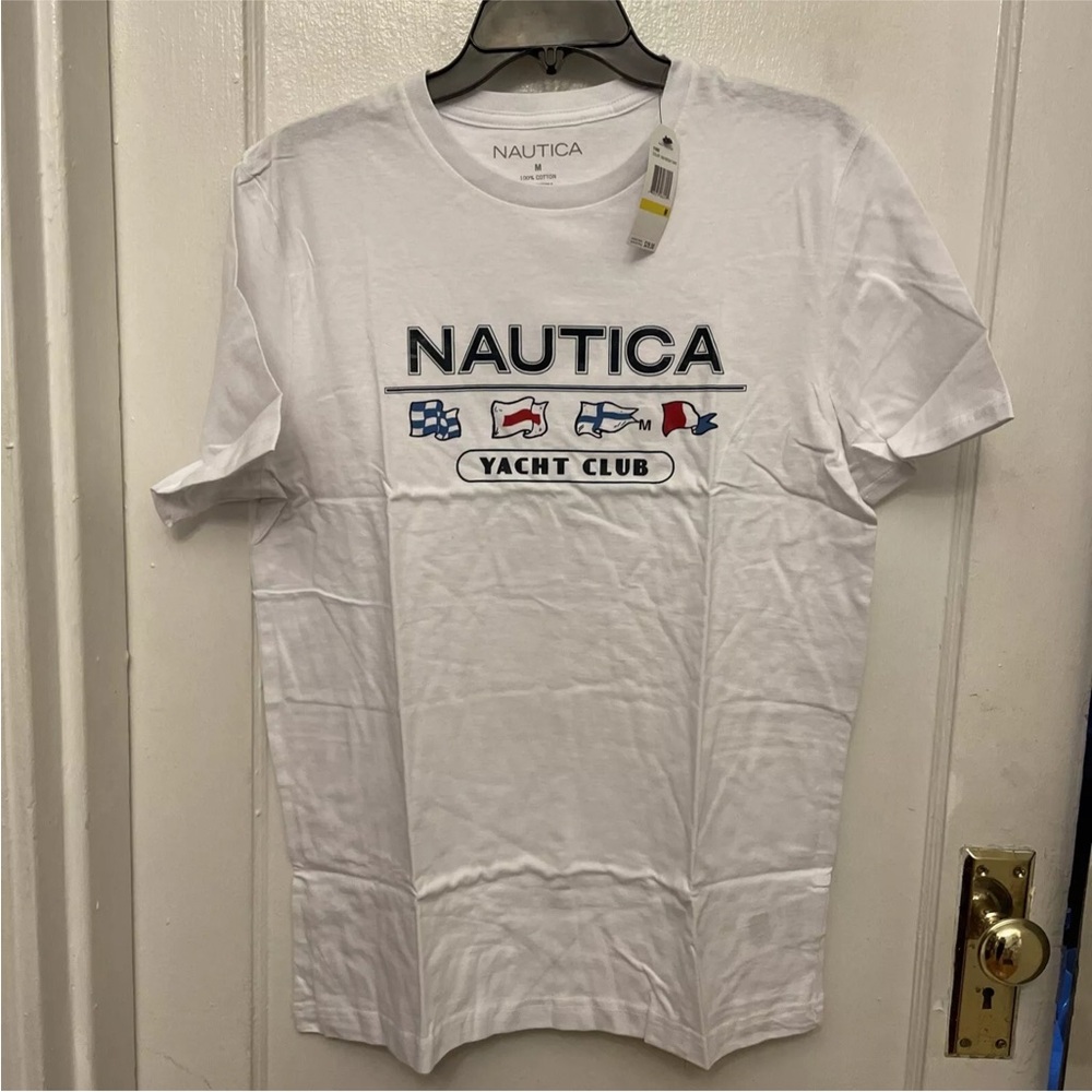 Nautica Yacht Club Printed Graphic Tee Size M NEW.